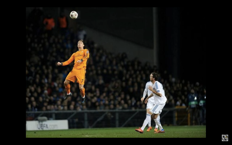 Illustration for article titled Can Cristiano Ronaldo Dunk?